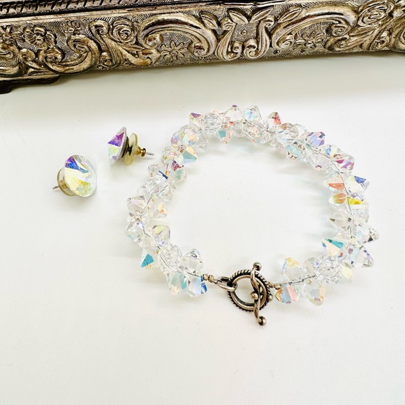 Aurora Borealis Crystal Bracelet & Earrings - Picture 14 of 14